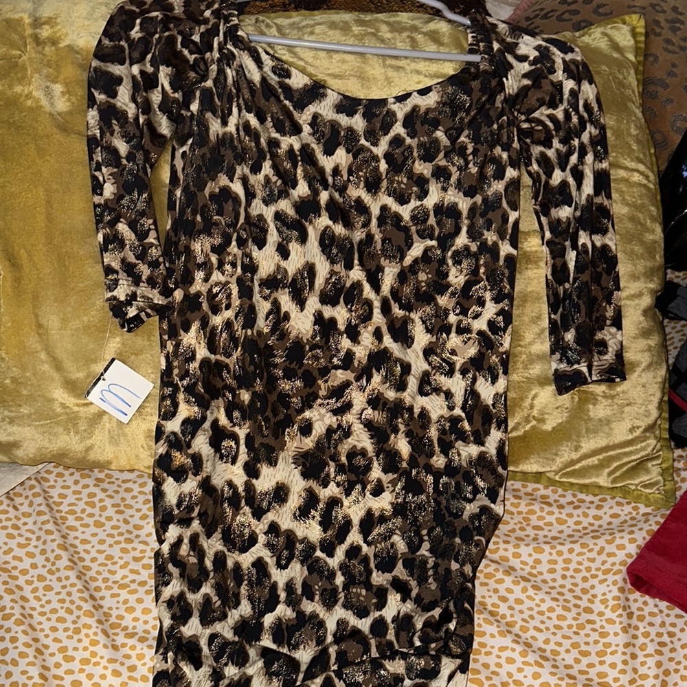 Leopard print rushed dress - Picture 3 of 3